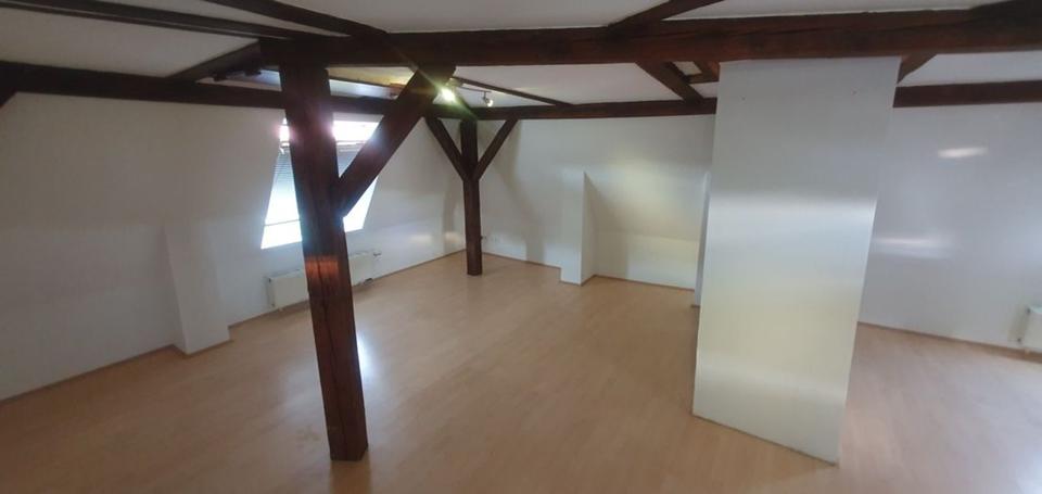 Dachgeschoßwohnung Stuttgart Stuttgart-Süd - 3.5 Zimmer, 91 m&sup2;, 1.450&euro; | Angebot:25363233