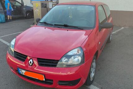 Renault Clio 81.000 km 2.590 &euro; Stuttgart 70619