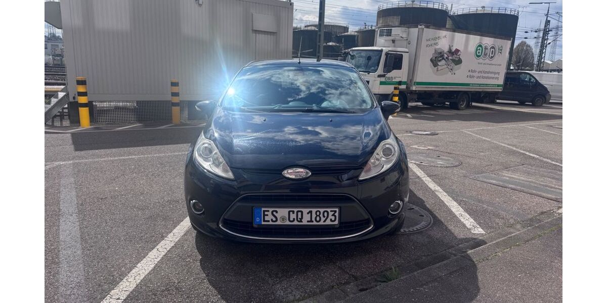 Ford Fiesta 217.000 km 2.900 &euro; Baltmannsweiler 73666