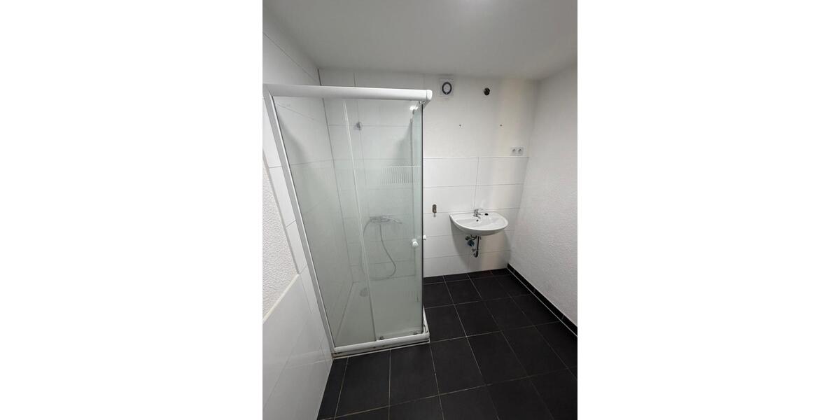 Erdgeschoßwohnung Kirchheim am Neckar - 3 Zimmer, 65 m&sup2;, 880&euro; | Angebot:25300835