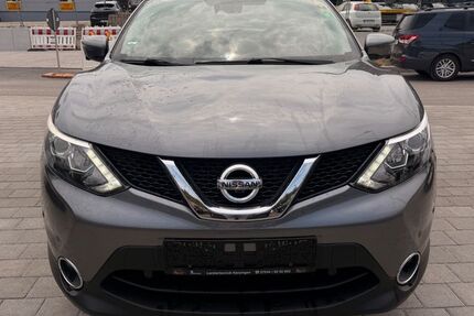 Nissan Qashqai 144.000 km 9.250 &euro; Stuttgart 70376