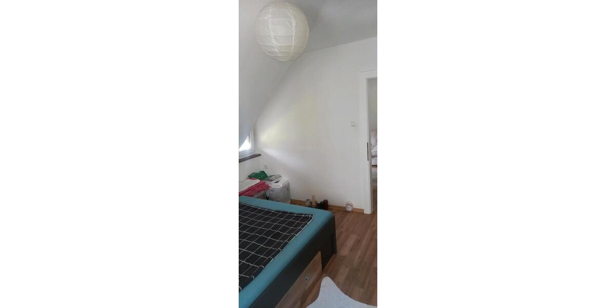 Dachgeschoßwohnung Stuttgart Feuerbach - 1 Zimmer, 38 m&sup2;, 900&euro; | Angebot:26592017