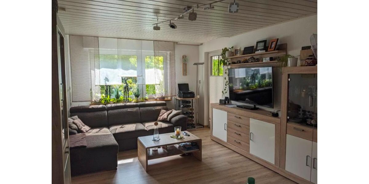 Etagenwohnung Stuttgart Luginsland - 3 Zimmer, 67 m&sup2;, 235.000&euro; | Angebot:25397752