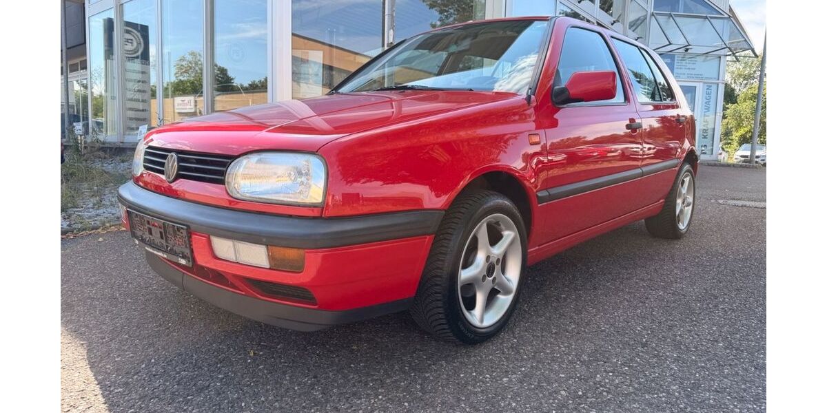 VW Golf 52.471 km 3.999 &euro; Uhingen 73066