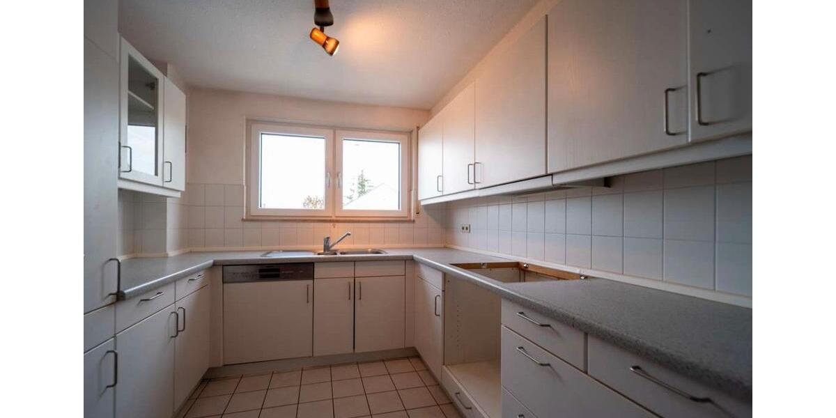 Dachgeschoßwohnung Weinstadt - 3 Zimmer, 81 m&sup2;, 289.000&euro; | Angebot:26451246