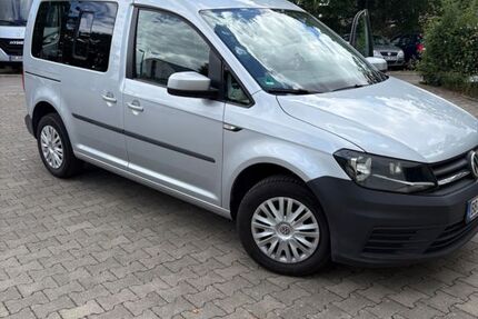 VW Caddy 212.912 km 9.950 &euro; Sindelfingen 71065