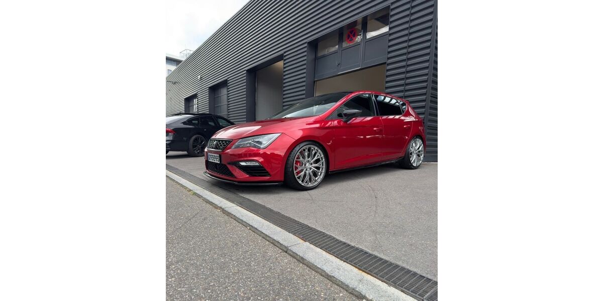 Seat Leon 93.000 km 24.700 &euro; Stuttgart 70437