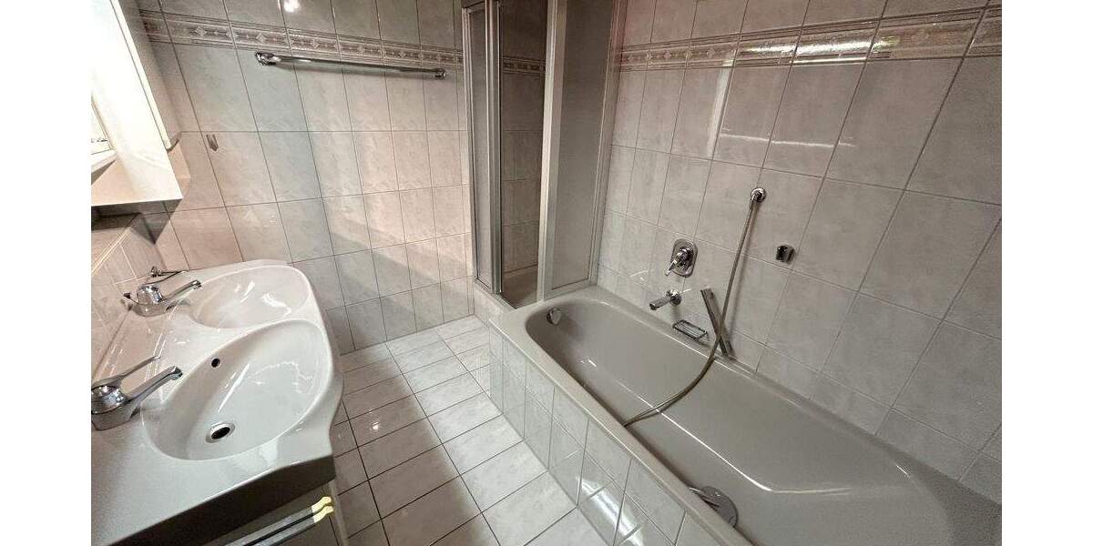 Etagenwohnung Albershausen - 3 Zimmer, 76 m&sup2;, 245.000&euro; | Angebot:25773057