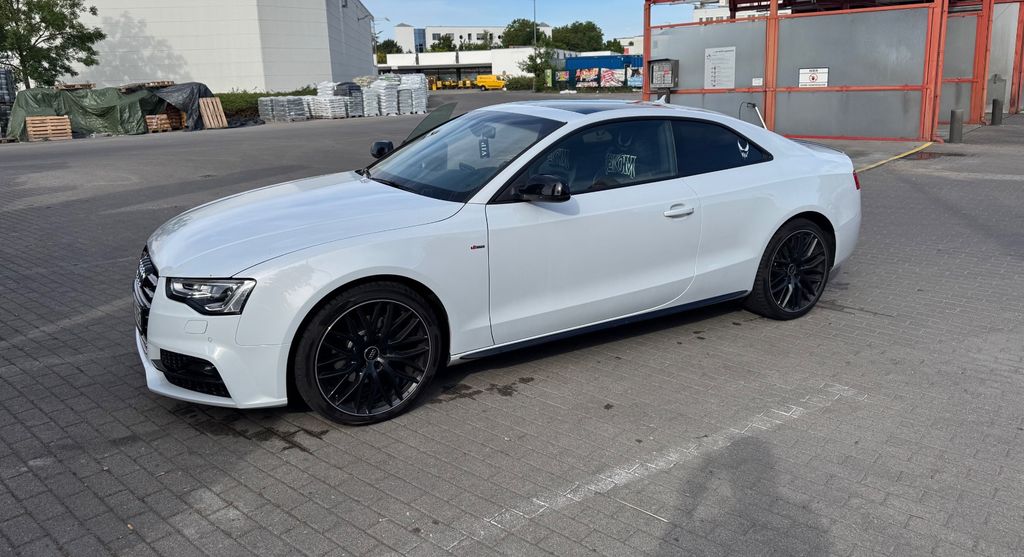 Audi A5 83.000 km 18.490 &euro; Böblingen 71032
