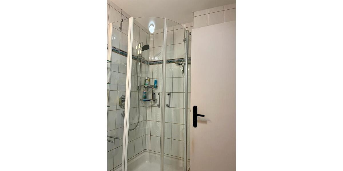 Erdgeschoßwohnung Esslingen am Neckar Brühl - 4.5 Zimmer, 114 m&sup2;, 1.350&euro; | Angebot:26341258