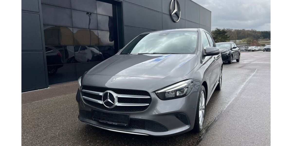 Mercedes-Benz B 200 29.431 km 23.399 &euro; Uhingen 73066