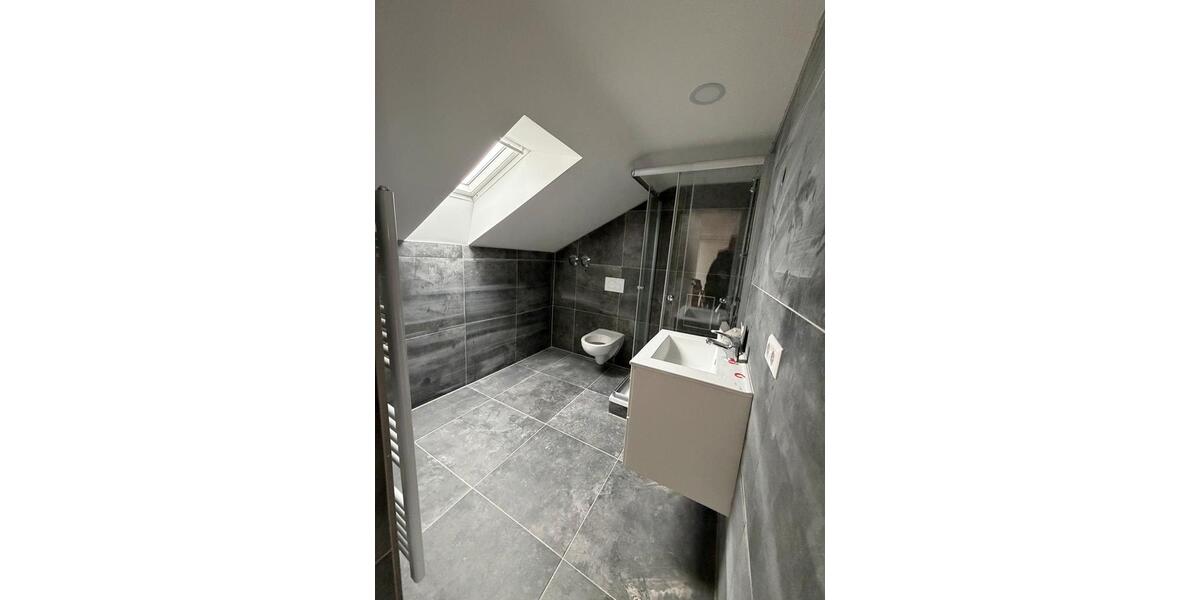 Dachgeschoßwohnung Sindelfingen - 2 Zimmer, 50 m&sup2;, 1.100&euro; | Angebot:25150543