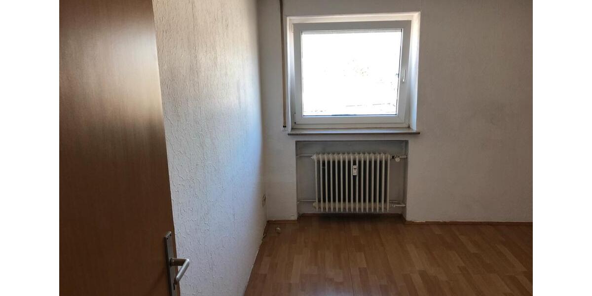 Dachgeschoßwohnung Schorndorf - 2.5 Zimmer, 46 m&sup2;, 600&euro; | Angebot:25168979