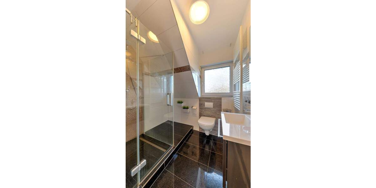 Doppelhaushälfte Leonberg Ramtel - 5 Zimmer, 123 m&sup2;, 719.000&euro; | Angebot:25694968