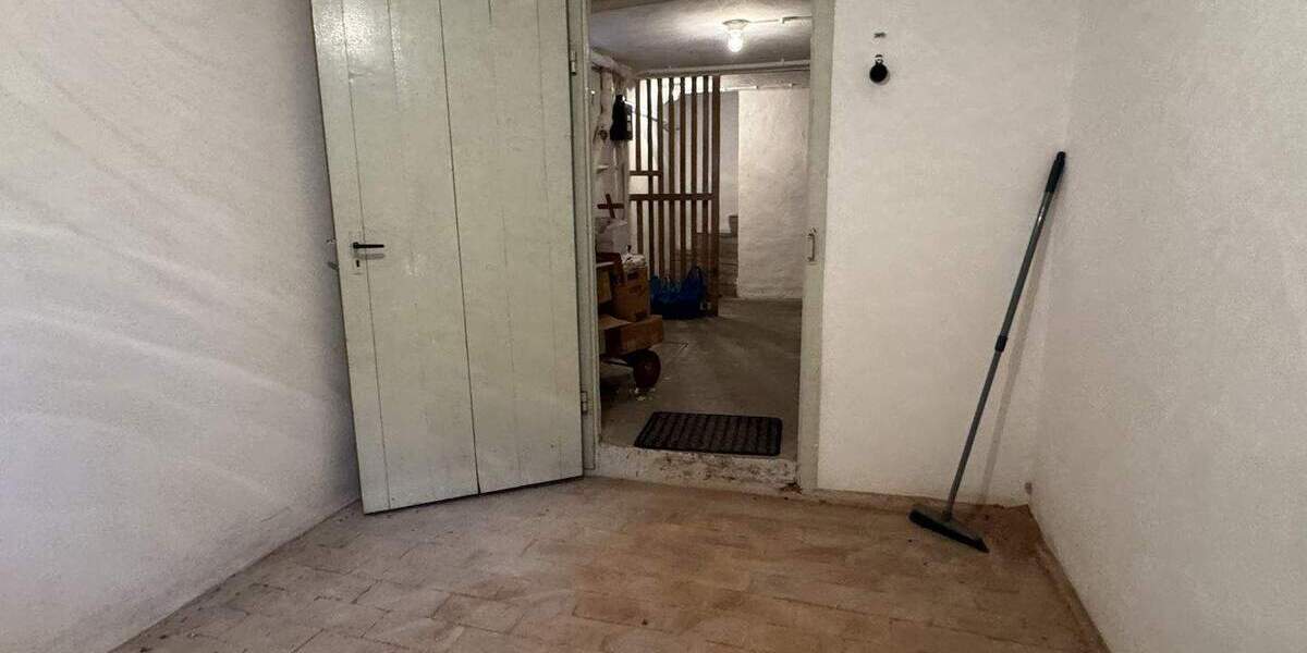 Einfamilienhaus Göppingen Jebenhausen - 5 Zimmer, 87 m&sup2;, 249.000&euro; | Angebot:25669989