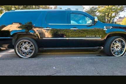 Cadillac Escalade 153.000 km 22.500 &euro; Stuttgart 70437