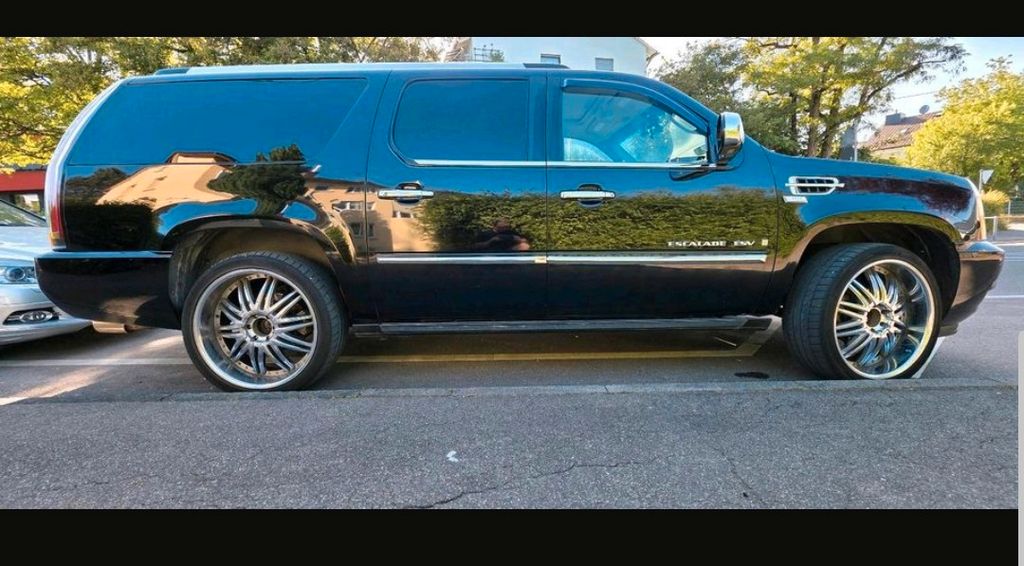 Cadillac Escalade 153.000 km 22.500 &euro; Stuttgart 70437
