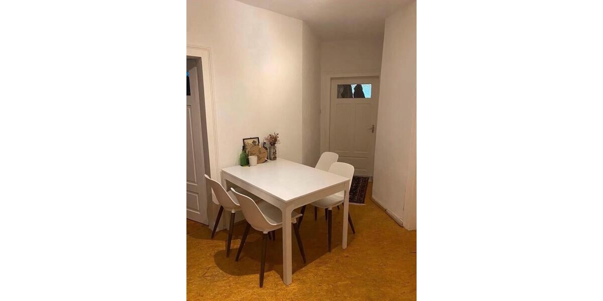 Etagenwohnung Stuttgart Luginsland - 4 Zimmer, 105 m&sup2;, 540&euro; | Angebot:25887864