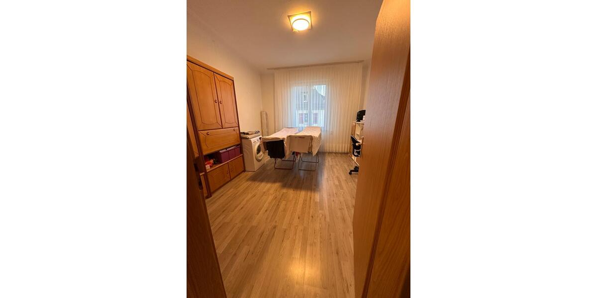 Etagenwohnung Ludwigsburg - 4.5 Zimmer, 117 m&sup2;, 479.000&euro; | Angebot:25056668