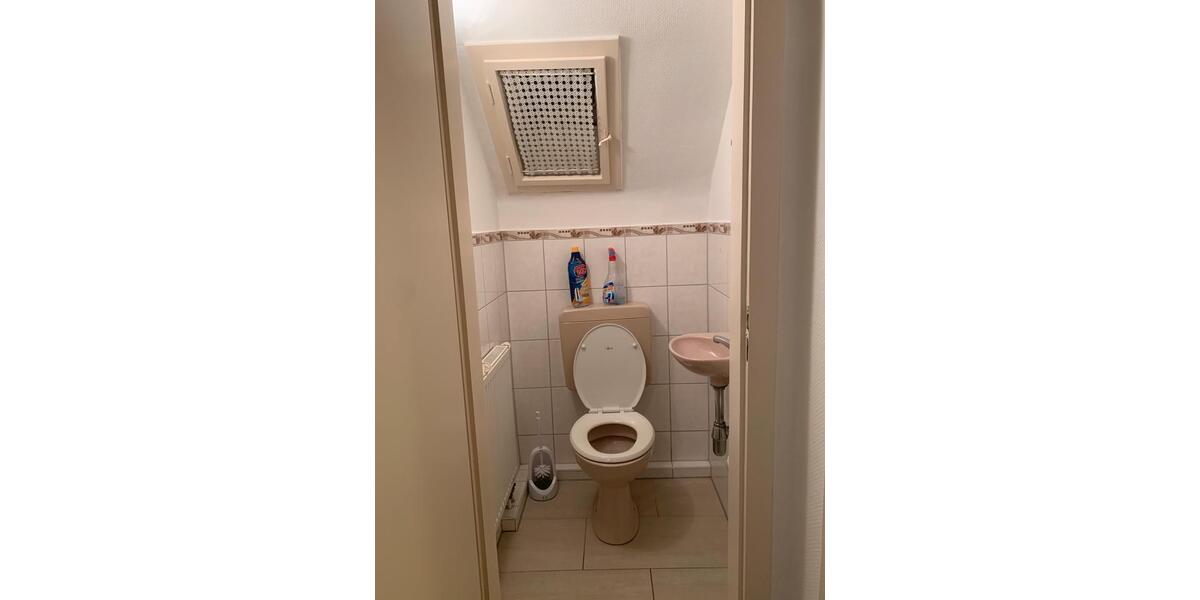 Dachgeschoßwohnung Kornwestheim - 3 Zimmer, 20 m&sup2;, 760&euro; | Angebot:26012923