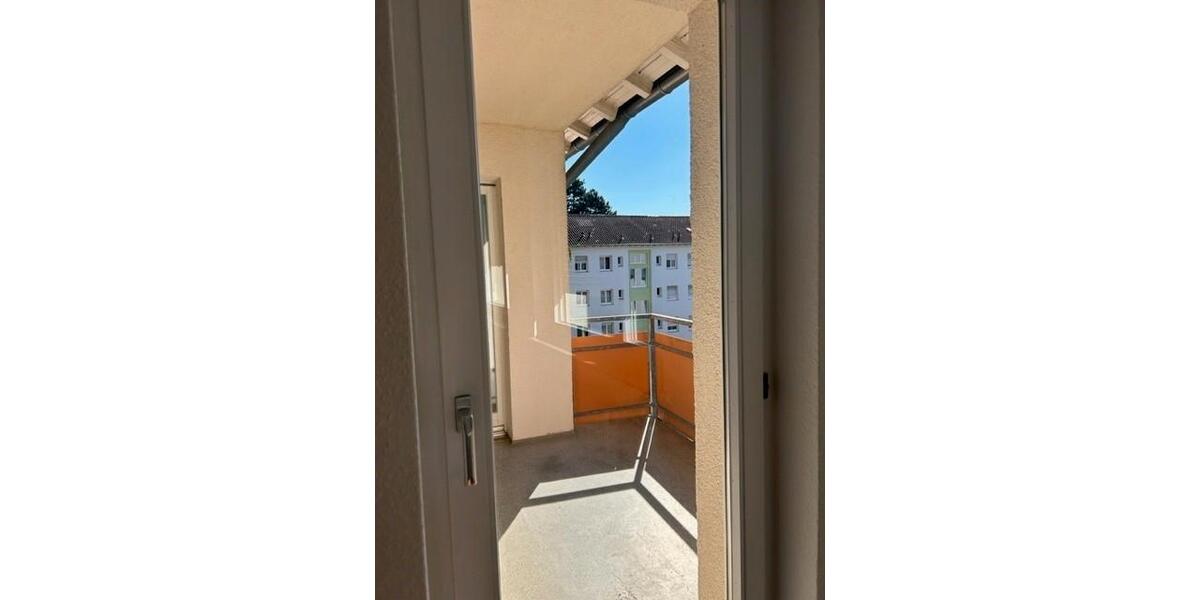 Etagenwohnung Esslingen am Neckar Pliensauvorstadt - 3 Zimmer, 67 m&sup2;, 743&euro; | Angebot:25491527
