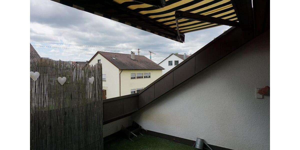 Dachgeschoßwohnung Löchgau - 3.5 Zimmer, 64 m&sup2;, 700&euro; | Angebot:26675104