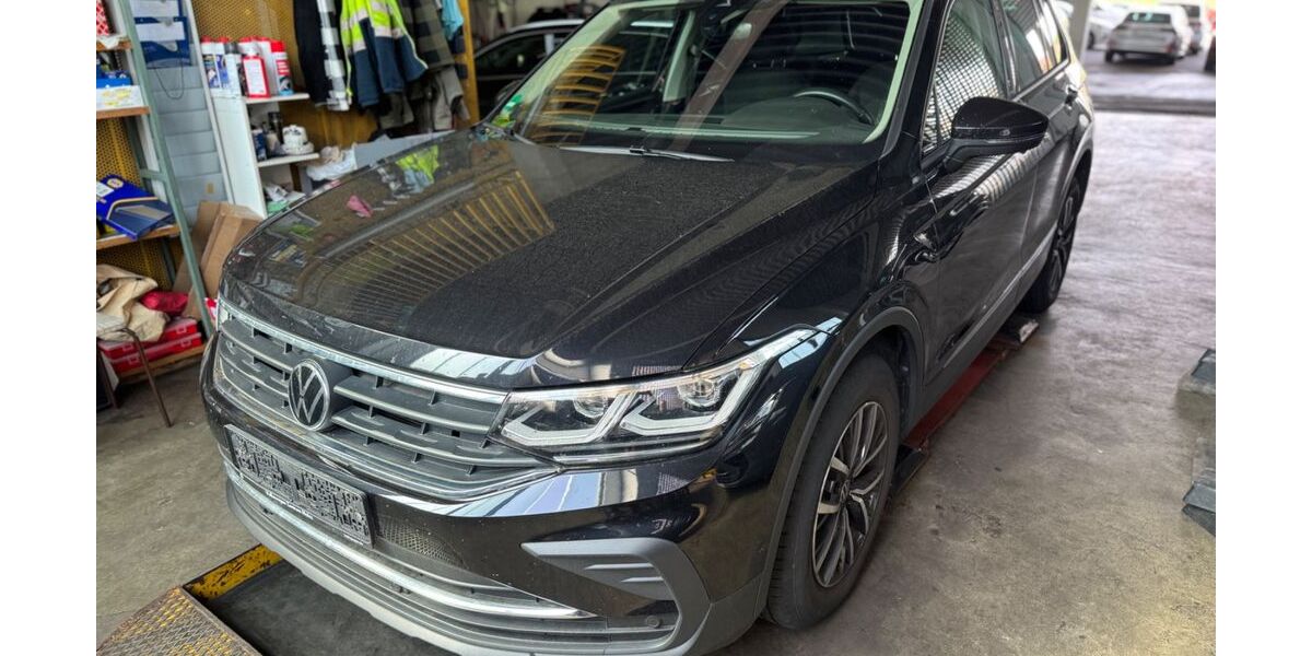 VW Tiguan 89.000 km 24.499 &euro; Kornwestheim 70806