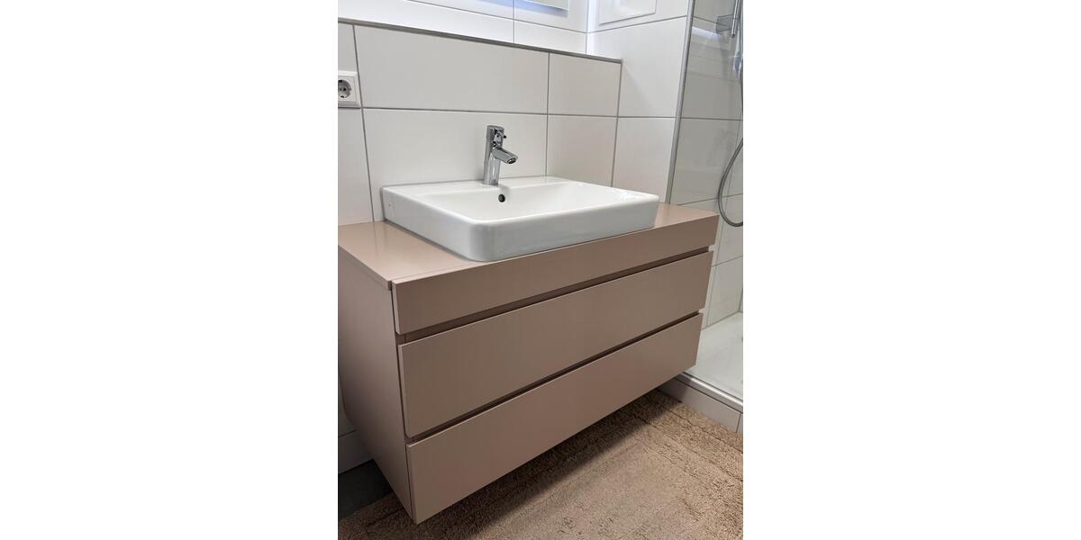 Etagenwohnung Esslingen am Neckar Oberesslingen - 2 Zimmer, 75 m&sup2;, 1.010&euro; | Angebot:25711613