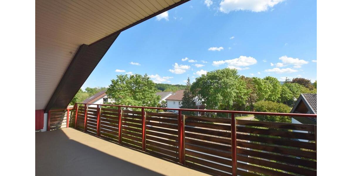 Dachgeschoßwohnung Hattenhofen - 4 Zimmer, 85 m&sup2;, 1.295&euro; | Angebot:25978990