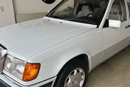 Mercedes-Benz 230 95.371 km 5.990 &euro; LEONBERG 71229