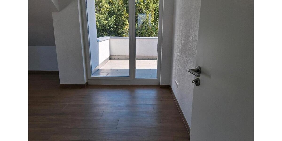 Einfamilienhaus Winnenden - 7 Zimmer, 170 m&sup2;, 2.580&euro; | Angebot:27606300