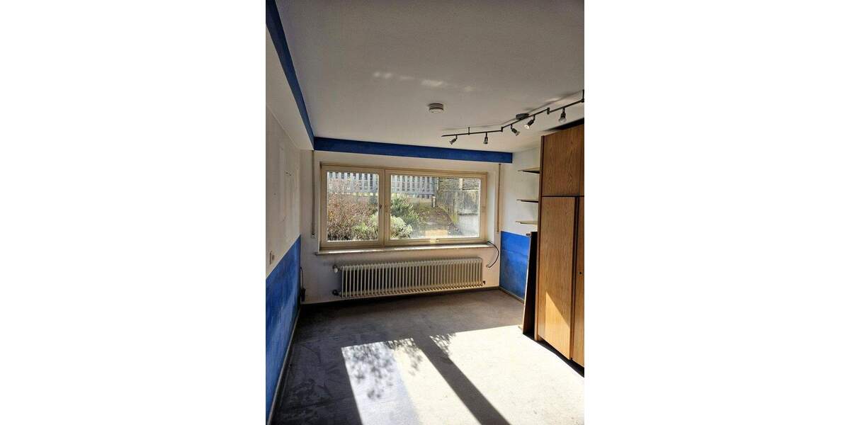 Doppelhaushälfte Stuttgart Weilimdorf - 7 Zimmer, 167 m&sup2;, 649.000&euro; | Angebot:25905875