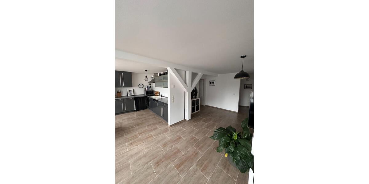 Dachgeschoßwohnung Holzmaden - 2 Zimmer, 58 m&sup2;, 690&euro; | Angebot:25543340