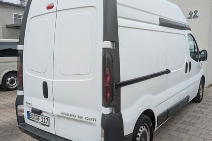 Opel Vivaro 49.448 km 7.490 &euro; Leonberg 71229