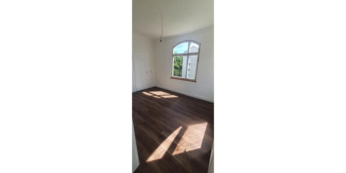 Etagenwohnung Sindelfingen Sindelfingen (Stadt) - 4 Zimmer, 110 m&sup2;, 1.150&euro; | Angebot:25960828