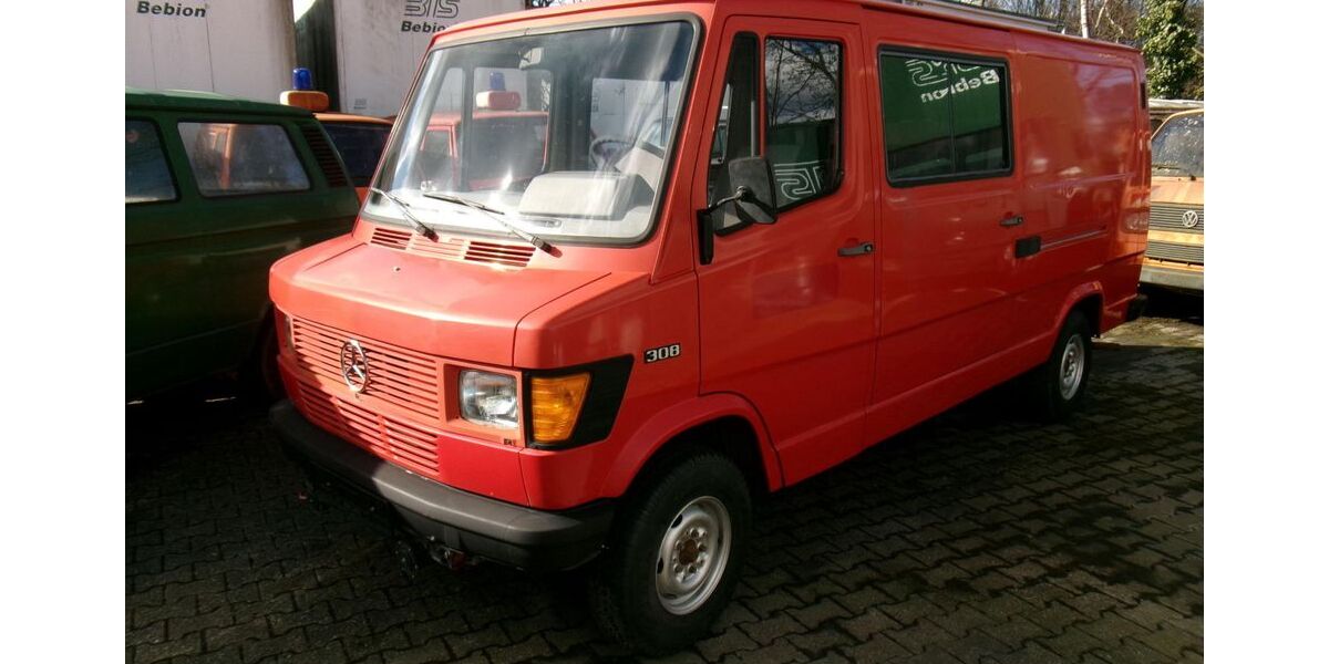 Mercedes-Benz Sprinter 16.000 km 6.200 &euro; Nürtingen bei Stuttgart 72622