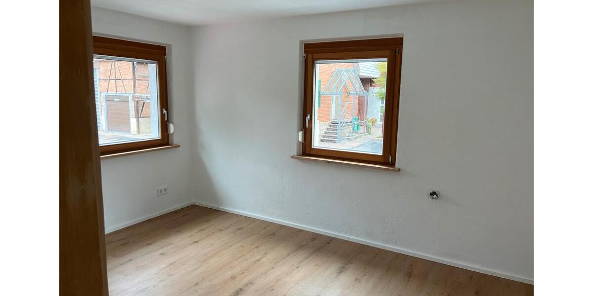 Erdgeschoßwohnung Vaihingen an der Enz - 4 Zimmer, 70 m&sup2;, 825&euro; | Angebot:25881345
