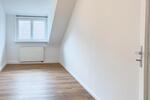 Dachgeschoßwohnung Stuttgart Bad Cannstatt - 3 Zimmer, 75 m&sup2;, 1.200&euro; | Angebot:25920871