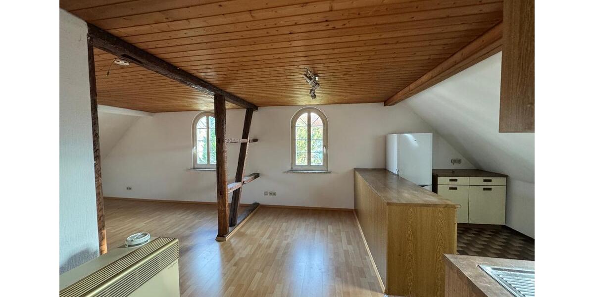 Dachgeschoßwohnung Beuren - 1.5 Zimmer, 42 m&sup2;, 530&euro; | Angebot:25143854