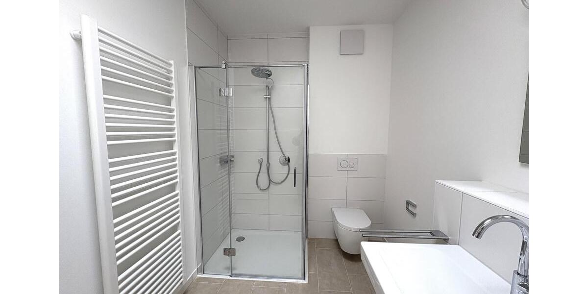 Dachgeschoßwohnung Leonberg - 3 Zimmer, 99 m&sup2;, 2.083&euro; | Angebot:23712851