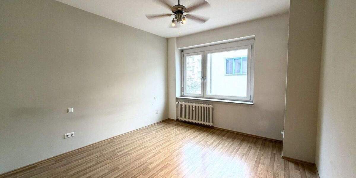 Etagenwohnung Stuttgart / Stuttgart-West West - 3 Zimmer, 105 m&sup2;, 1.745&euro; | Angebot:25746195
