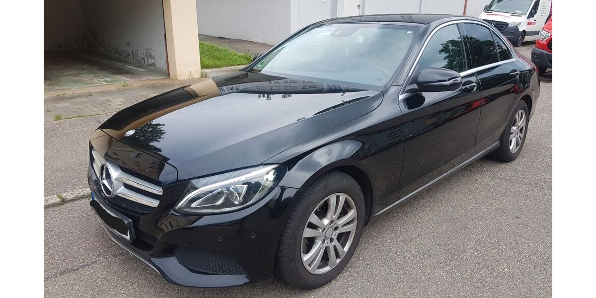 Mercedes-Benz C 200 147.000 km 17.200 &euro; ESSLİNGEN 73734