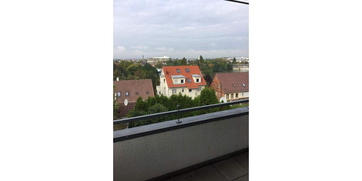 Etagenwohnung Böblingen - 3 Zimmer, 95 m&sup2;, 2.100&euro; | Angebot:25737012