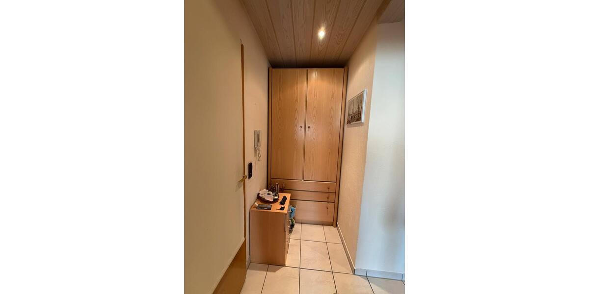 Erdgeschoßwohnung Leonberg - 3.5 Zimmer, 80 m&sup2;, 375.000&euro; | Angebot:25409085