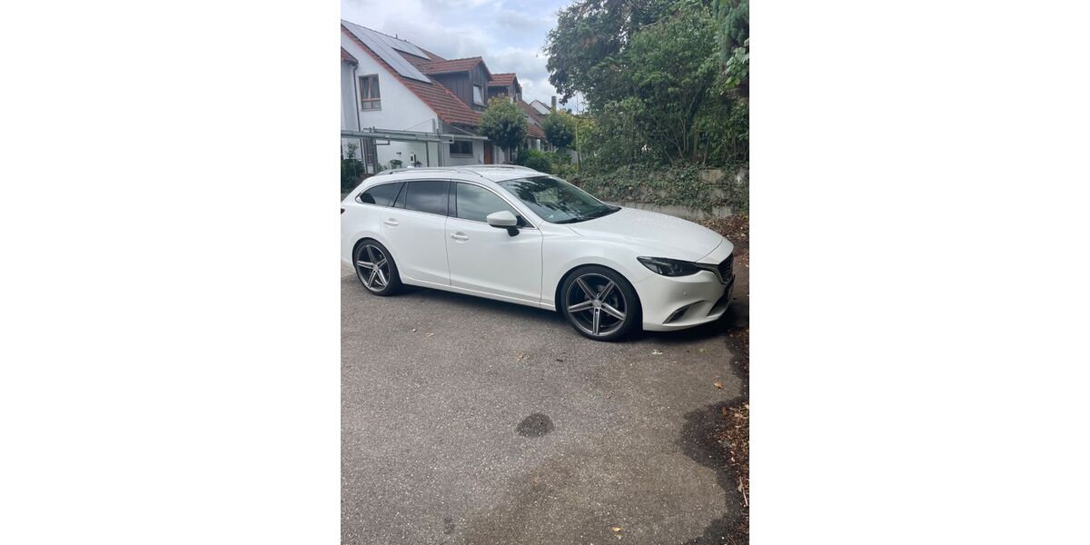 Mazda 6 207.000 km 8.250 &euro; Stuttgart 70469