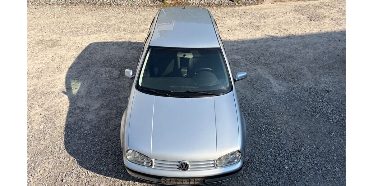 VW Golf 266.386 km 890 &euro; Böblingen 71032