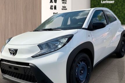 Toyota Aygo (X) 4.593 km 17.990 &euro; Backnang 71522
