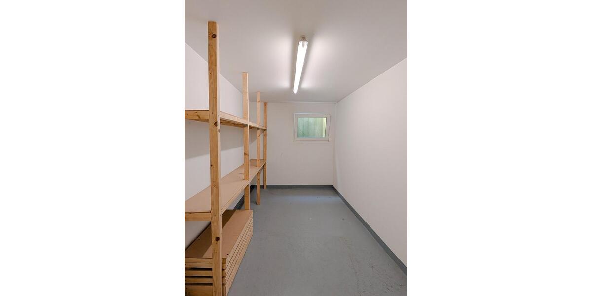 Erdgeschoßwohnung Backnang - 3.5 Zimmer, 93 m&sup2;, 1.350&euro; | Angebot:25994982