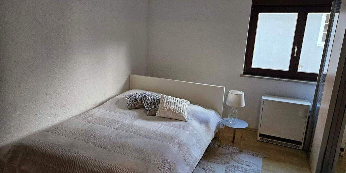 Mehrfamilienhaus, Wohnhaus Ditzingen Heimerdingen - 6 Zimmer, 140 m&sup2;, 349.000&euro; | Angebot:25691097