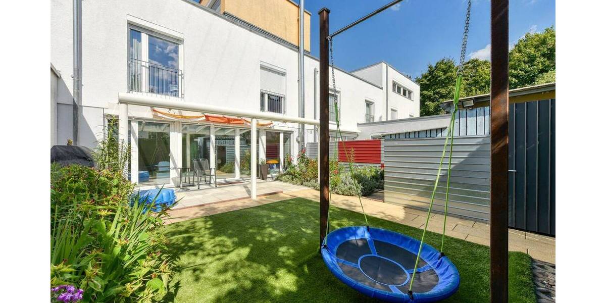 Reihenmittelhaus Stuttgart Zuffenhausen - 4 Zimmer, 119 m&sup2;, 700.000&euro; | Angebot:25670991